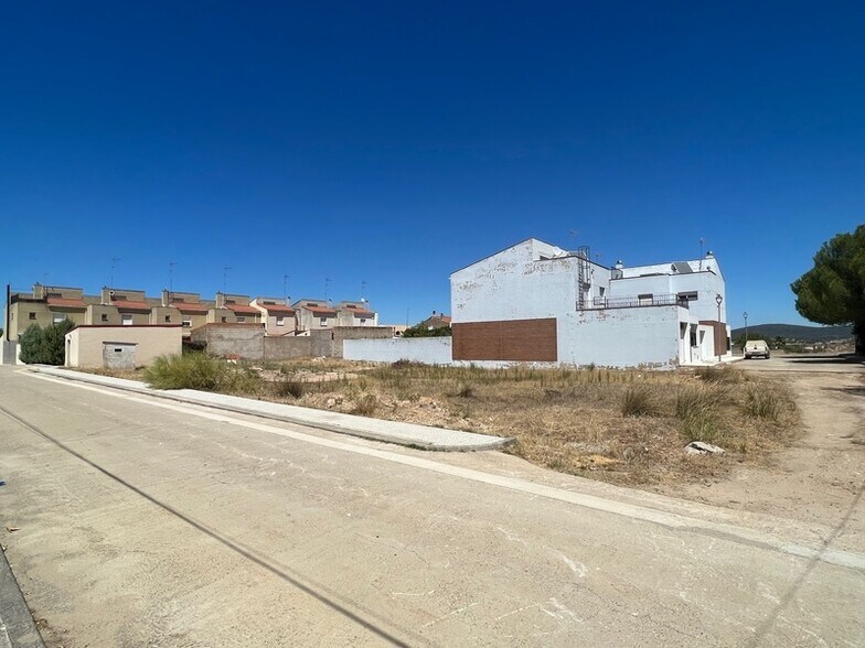 Land in Mirandilla for sale - Building Photo - Image 2 of 13