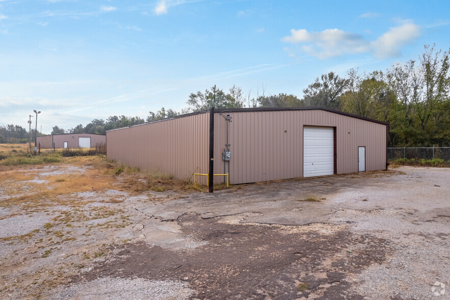 1516 S Sycamore St, Palestine, TX for sale - Building Photo - Image 3 of 11