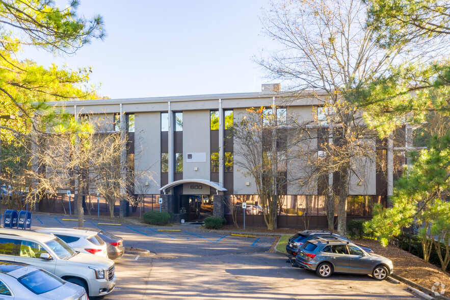 600 Vestavia Pky, Birmingham, AL for lease - Primary Photo - Image 1 of 14