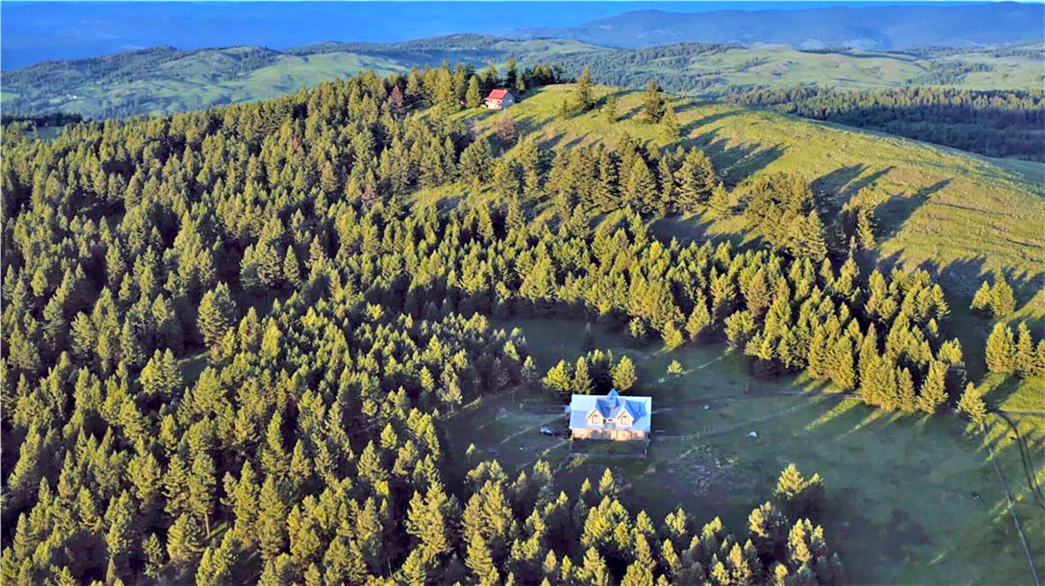 135 Lady Bug, Oroville, WA for sale Building Photo- Image 1 of 37