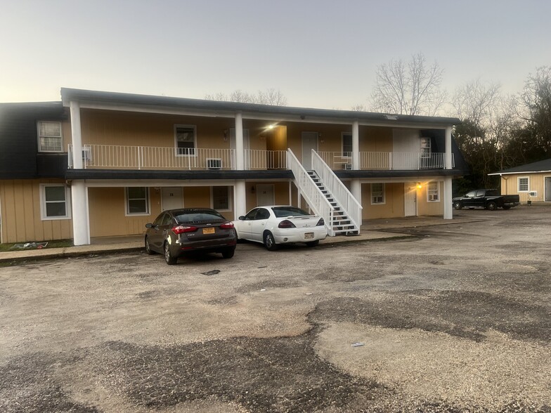 2553 Lower Wetumpka Rd, Montgomery, AL for sale - Building Photo - Image 1 of 1