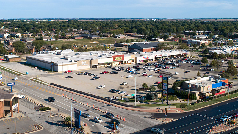 403 N Veterans Pkwy, Bloomington, IL for sale - Aerial - Image 1 of 1