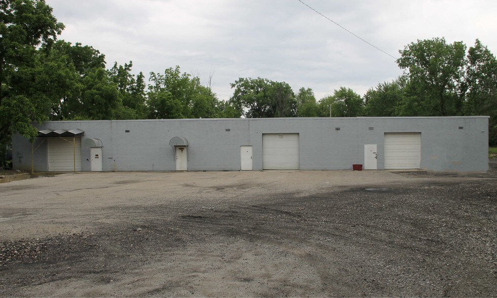 1945 Jackson Rd, Columbus, OH for sale - Building Photo - Image 3 of 5
