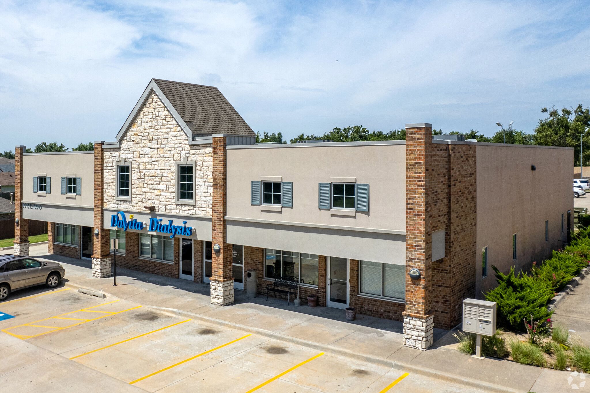 111 N Post Rd, Oklahoma City, OK for lease Building Photo- Image 1 of 4