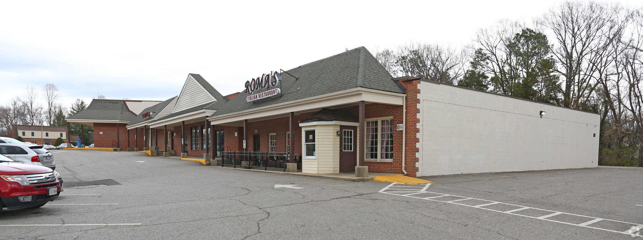 101-103 W Broaddus Ave, Bowling Green, VA for sale Primary Photo- Image 1 of 1