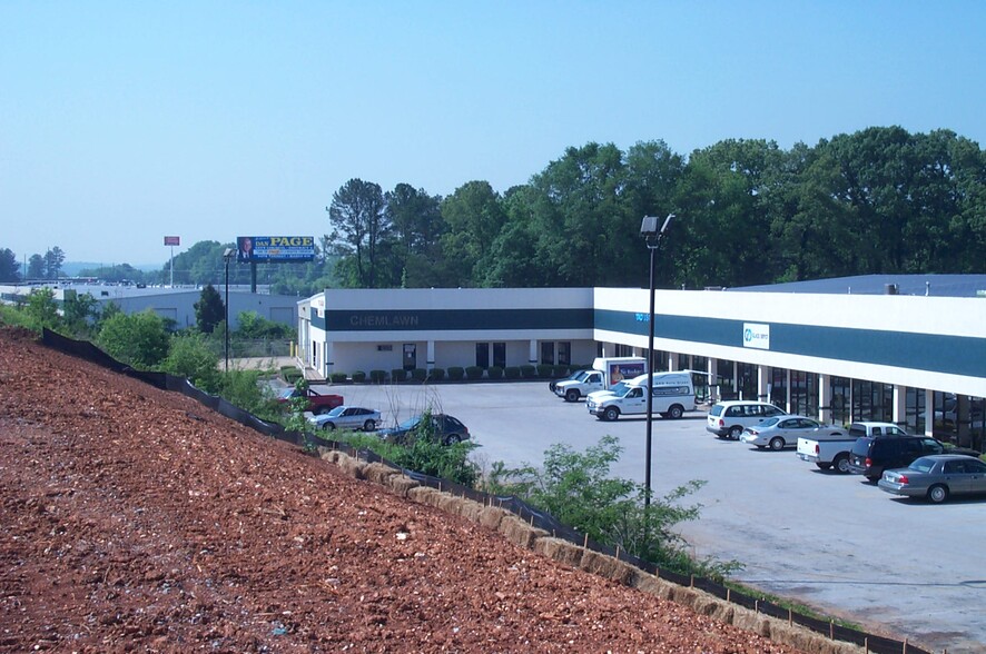 3903 Volunteer Dr, Chattanooga, TN for lease - Building Photo - Image 1 of 4