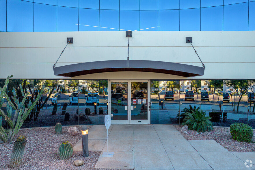 2299 W Obispo Ave, Gilbert, AZ for lease - Building Photo - Image 3 of 4