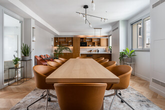 70 Rue Cortambert, Paris for lease Interior Photo- Image 2 of 64