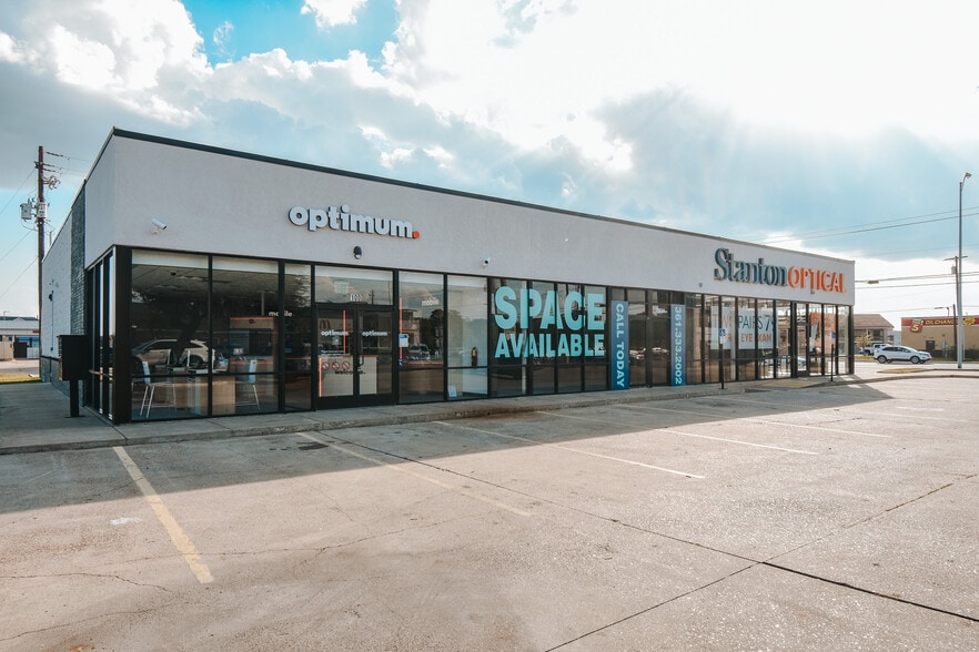 7804 N Navarro St, Victoria, TX for lease - Building Photo - Image 1 of 3