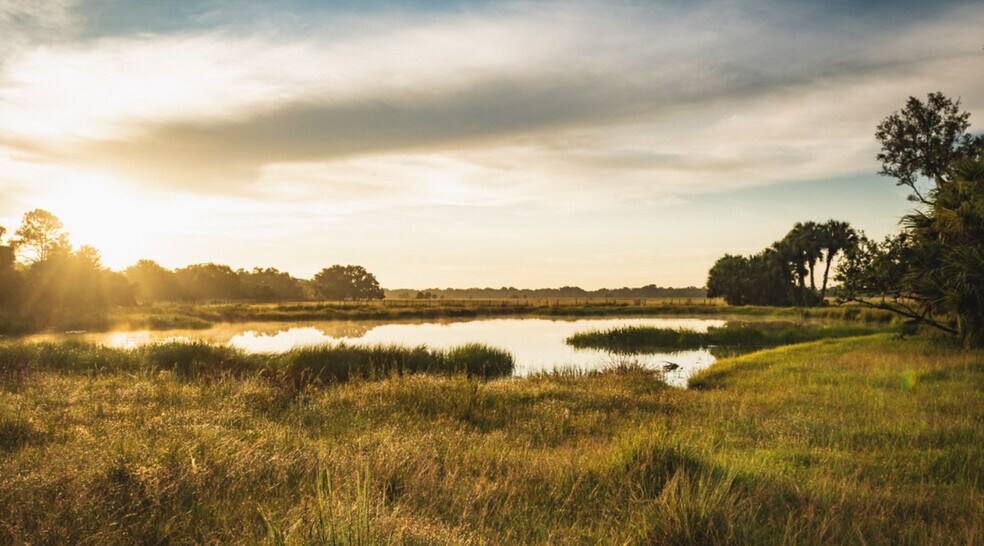 13000 Lake Hatchineha Rd, Haines City, FL 33844