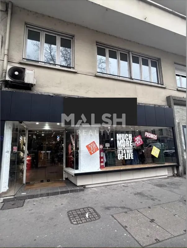Retail in Lyon for lease Building Photo- Image 1 of 5