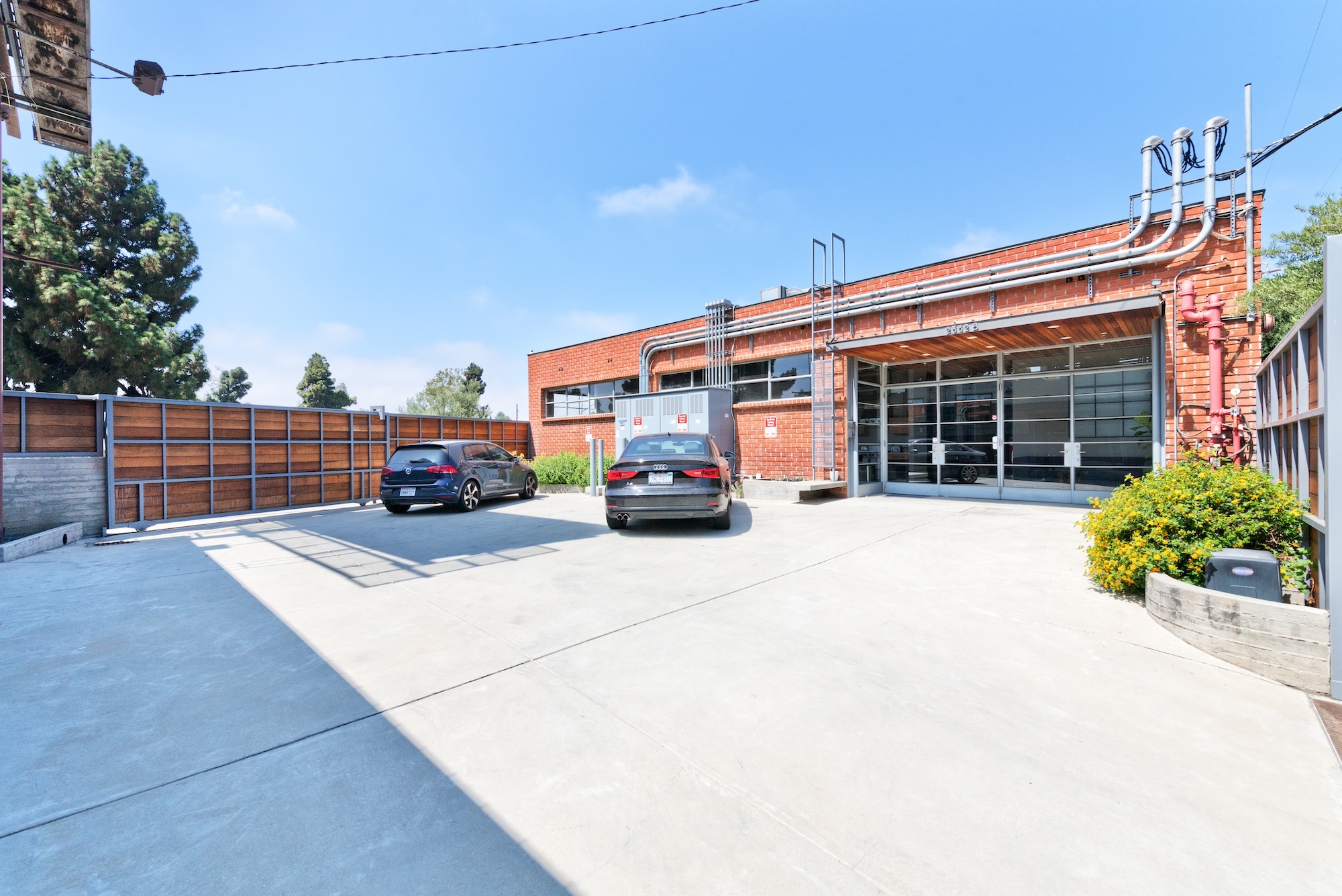 2332-2340 S Centinela Ave, Los Angeles, CA for sale Building Photo- Image 1 of 9