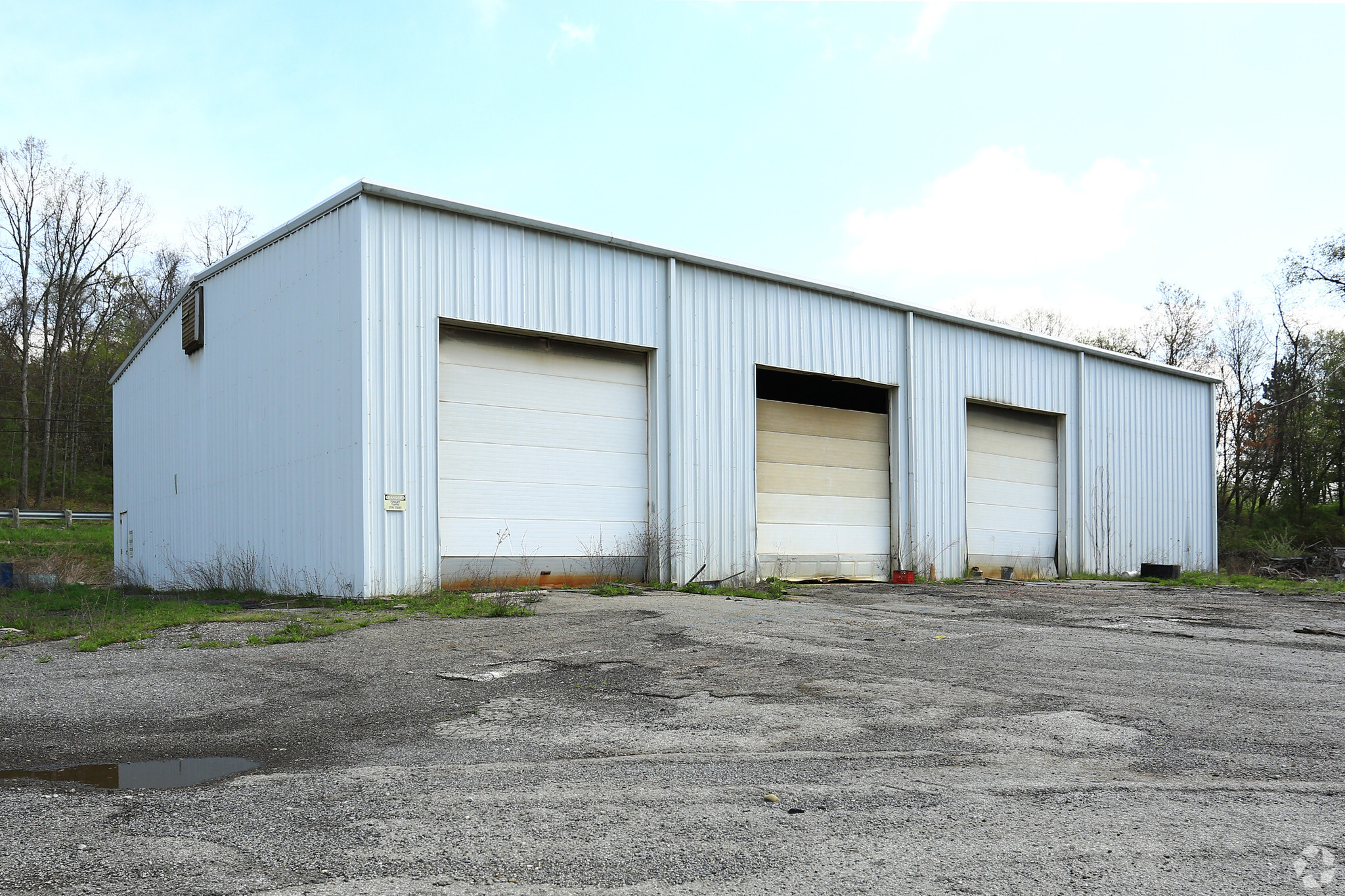 14533 E Liverpool Rd, Calcutta, OH for sale Primary Photo- Image 1 of 1