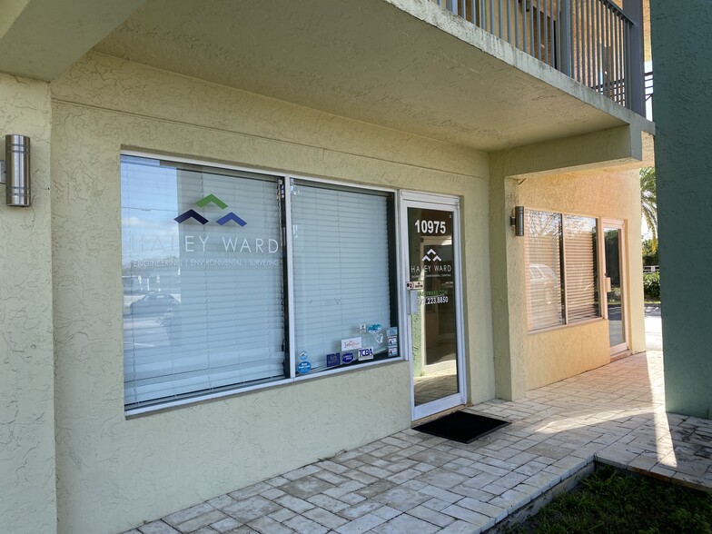 10935-10995 SE Federal Hwy, Hobe Sound, FL for lease - Building Photo - Image 3 of 10