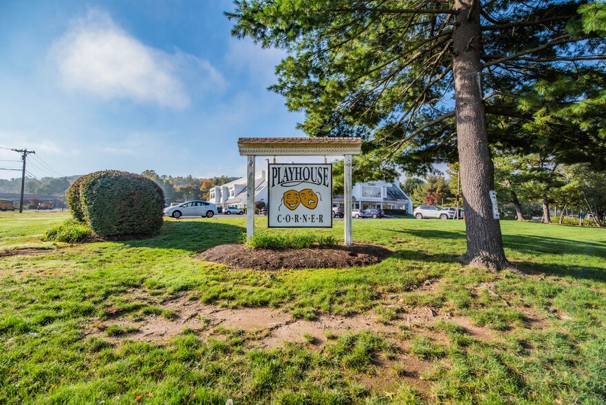 77 Main St N, Southbury, CT for sale - Building Photo - Image 3 of 18