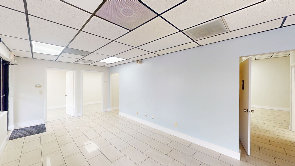 5401 NW 102nd Ave, Sunrise, FL for lease - Matterport 3D Scan - Image 2 of 16