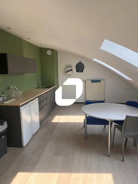 201 Rue Jean Perrin, LA CHAPELLE-D'ARMENTIERES for lease - Building Photo - Image 2 of 9