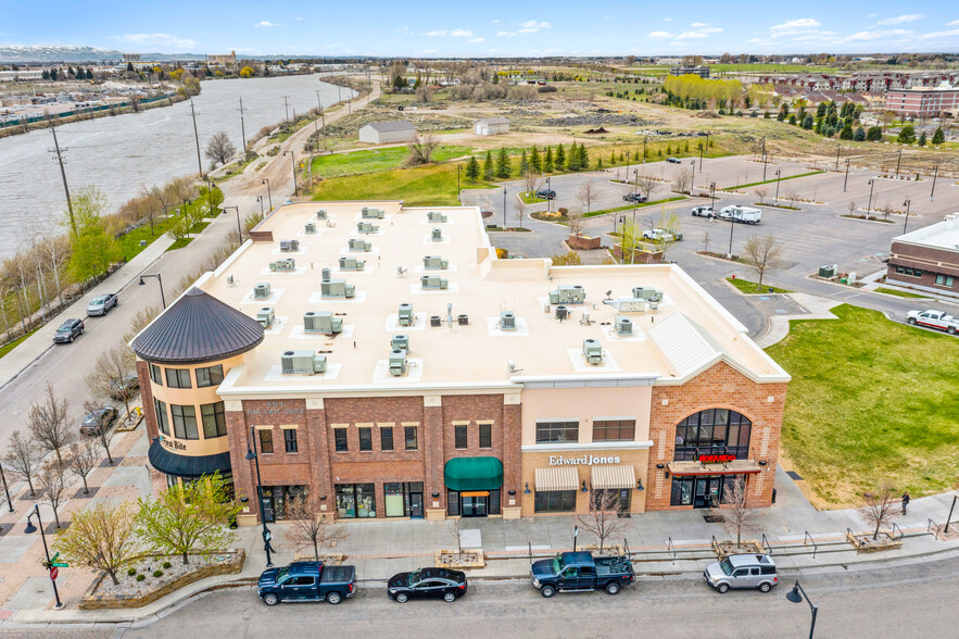 901 Pier View Dr, Idaho Falls, ID for lease - Building Photo - Image 2 of 5