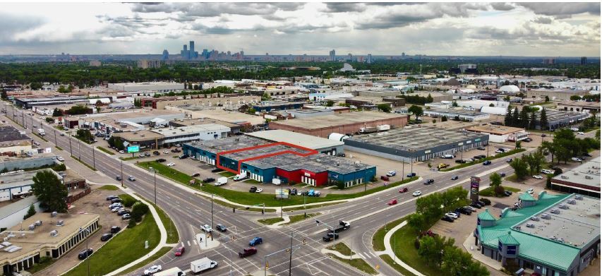 14823 118 Av NW, Edmonton, AB for sale Primary Photo- Image 1 of 1