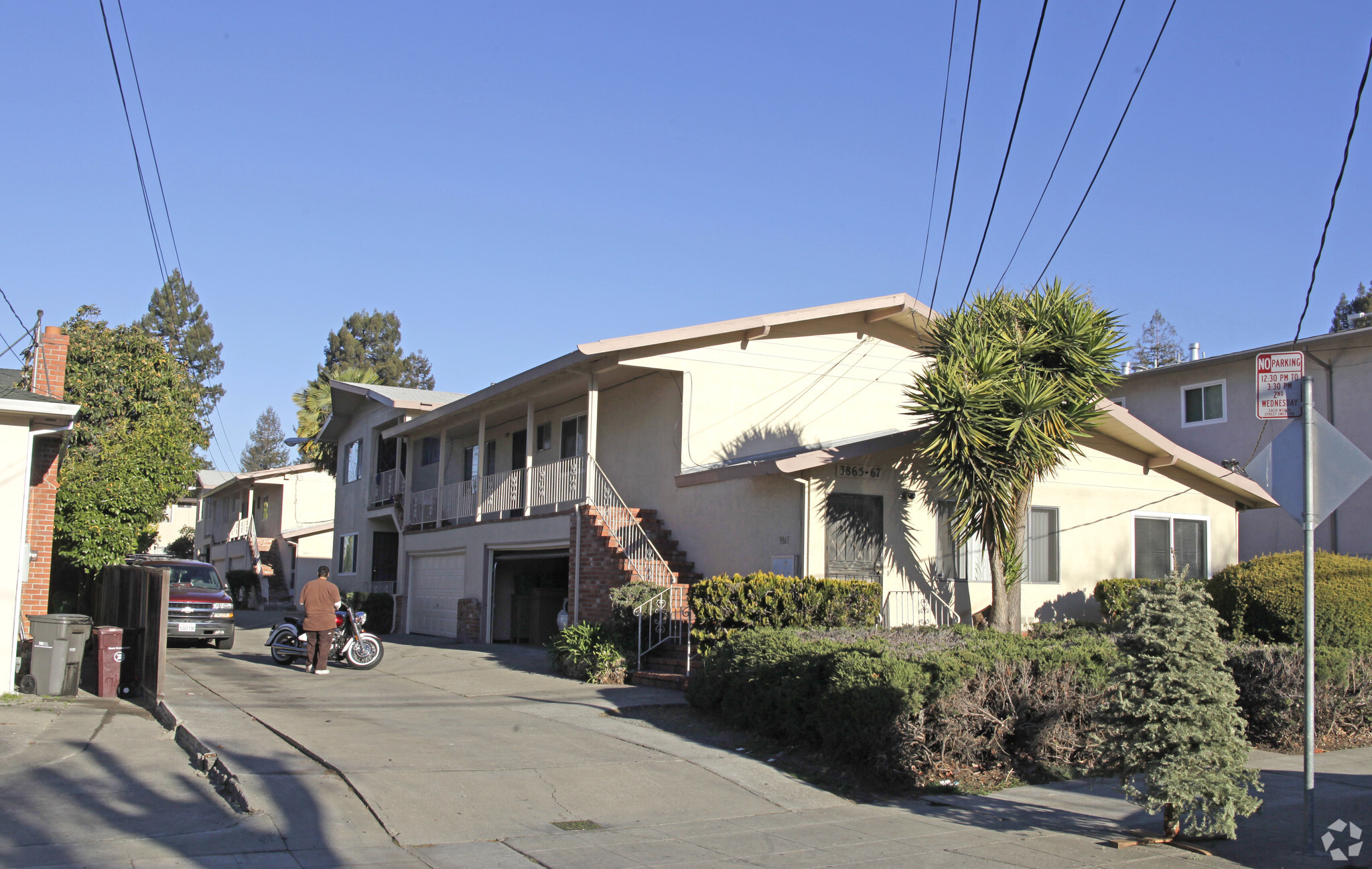 3865-3867 Maybelle Ave, Oakland, CA for sale Primary Photo- Image 1 of 3