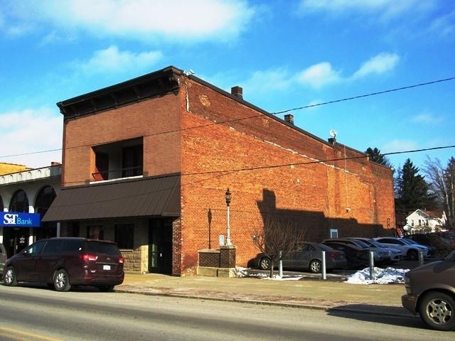 430-432 E Main St, Reynoldsville, PA for sale Building Photo- Image 1 of 1