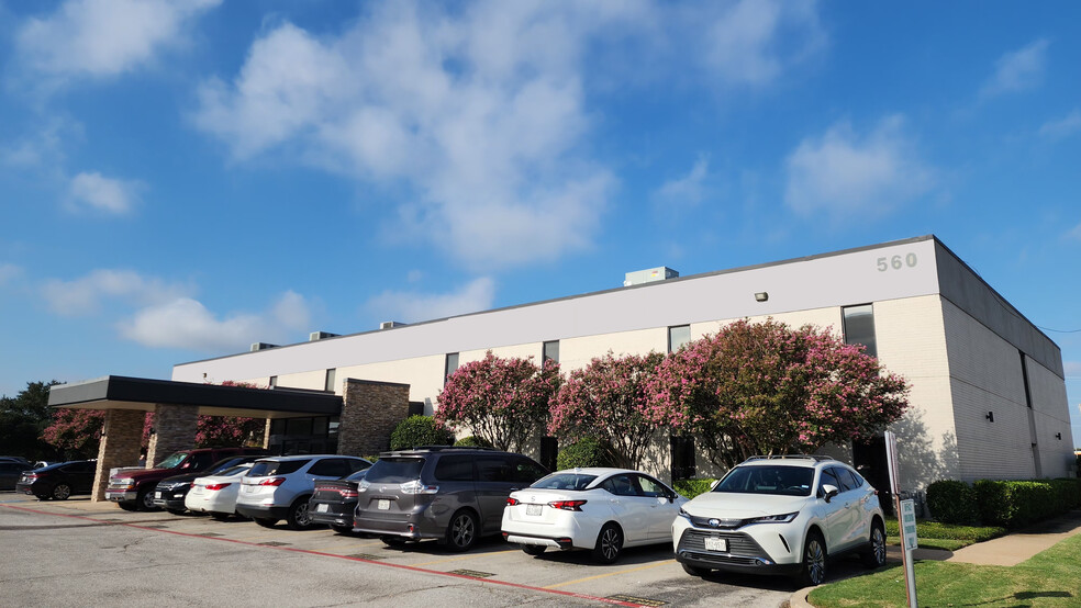 560 W Main St, Lewisville, TX for lease - Building Photo - Image 2 of 29