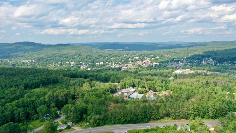 146 Elm St, Newport, NH for sale - Building Photo - Image 2 of 7