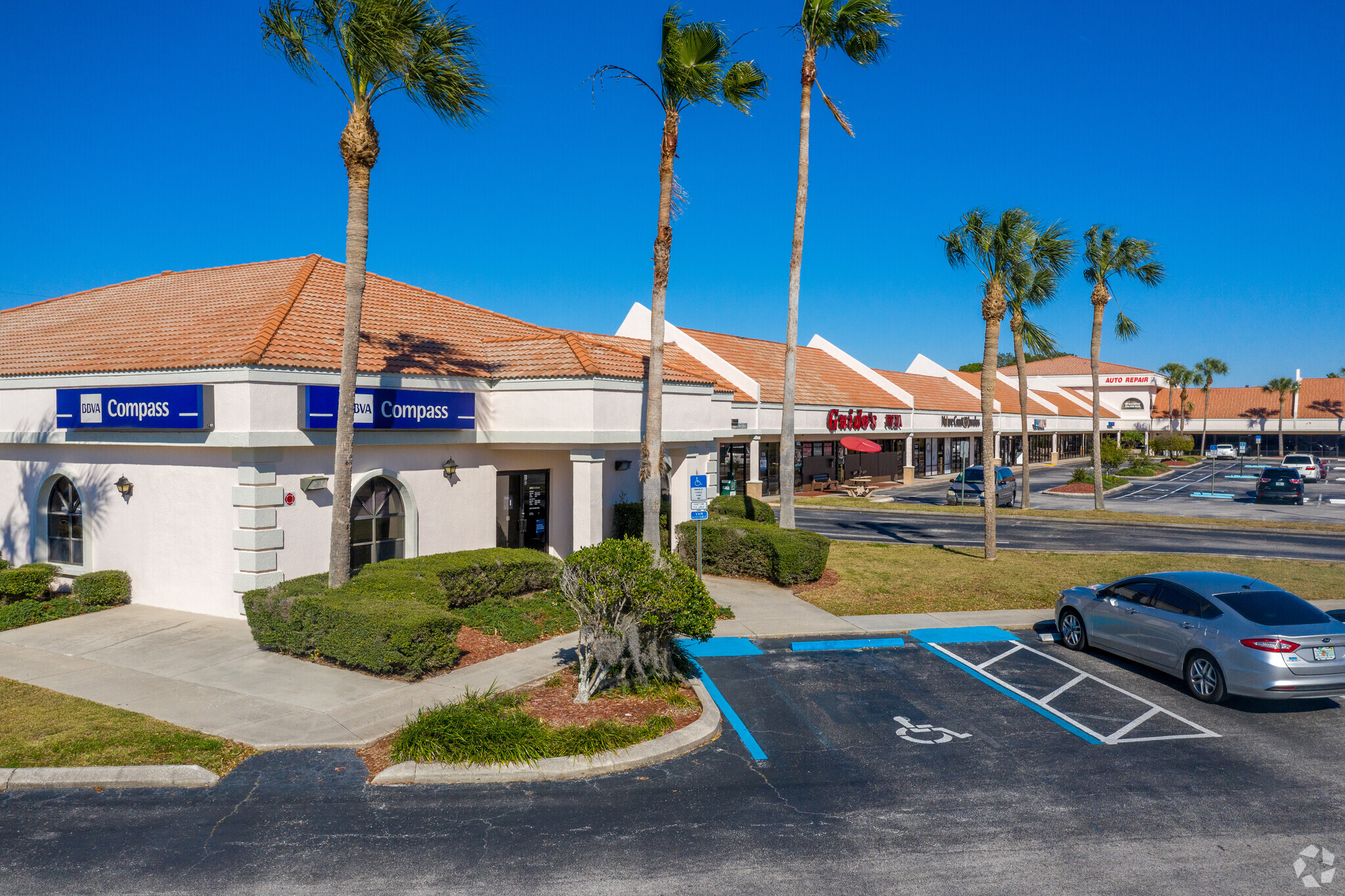 7205-7289 Forest Oaks Blvd, Spring Hill, FL for sale Building Photo- Image 1 of 1