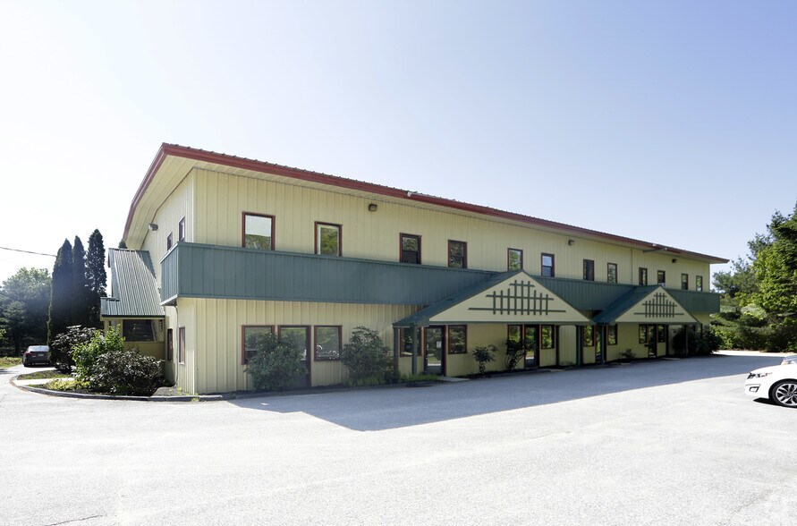 15 Pleasant Hill Rd, Scarborough, ME 04074