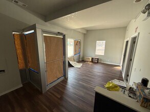 3614 N Ashland Ave, Chicago, IL for lease Building Photo- Image 2 of 5