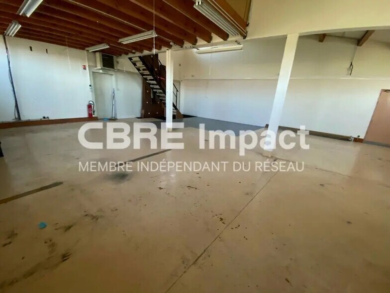 Flex in Darois for lease - Building Photo - Image 3 of 6