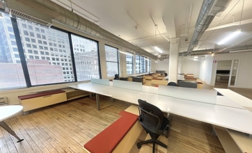 218 S Wabash Ave, Chicago, IL for lease Interior Photo- Image 2 of 3