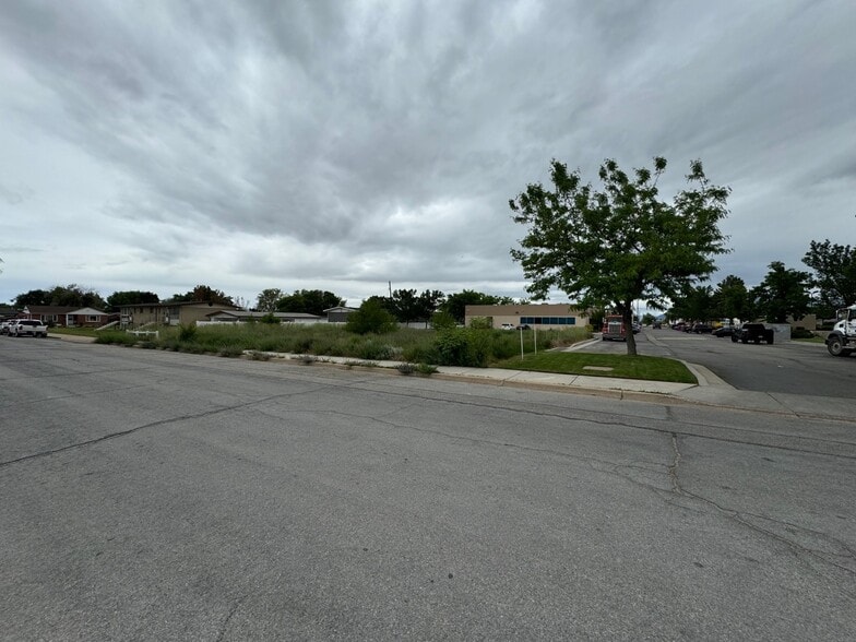 1952 W 5450 S, Roy, UT for sale - Building Photo - Image 1 of 12