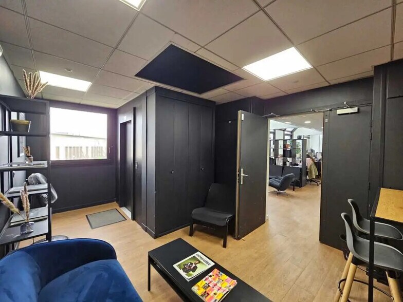Office in Boulogne-Billancourt for lease - Interior Photo - Image 3 of 27