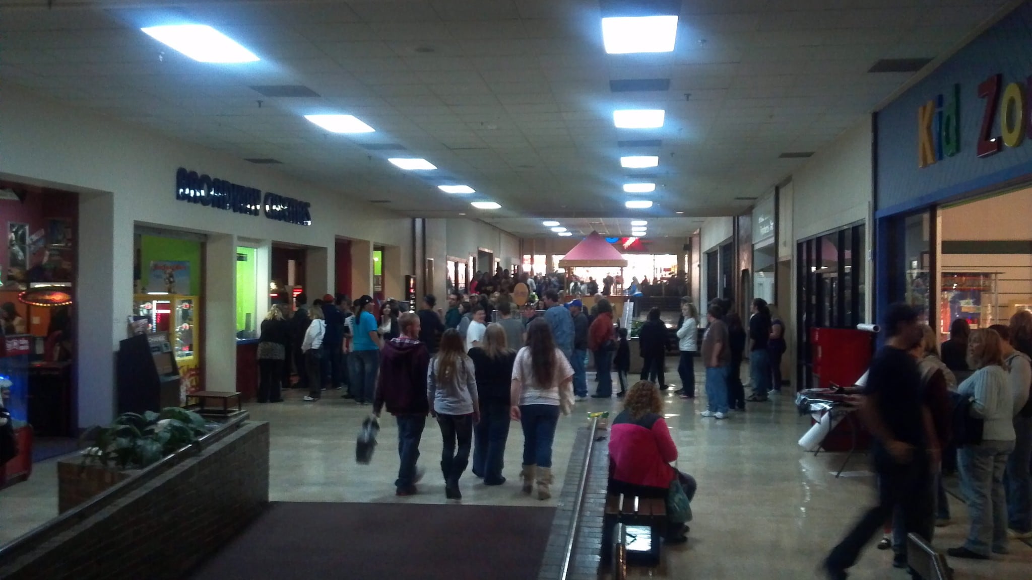 1 Claypool Hill Mall, Cedar Bluff, VA 24609 Claypool Hill Mall