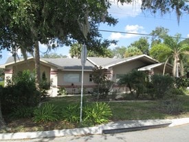 600 N Eustis St, Eustis FL - Office Space