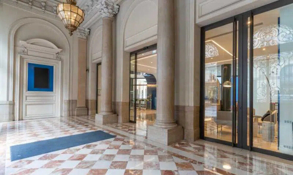 Office in 3 Rue Mathurins, Paris for lease - Building Photo - Image 2 of 6