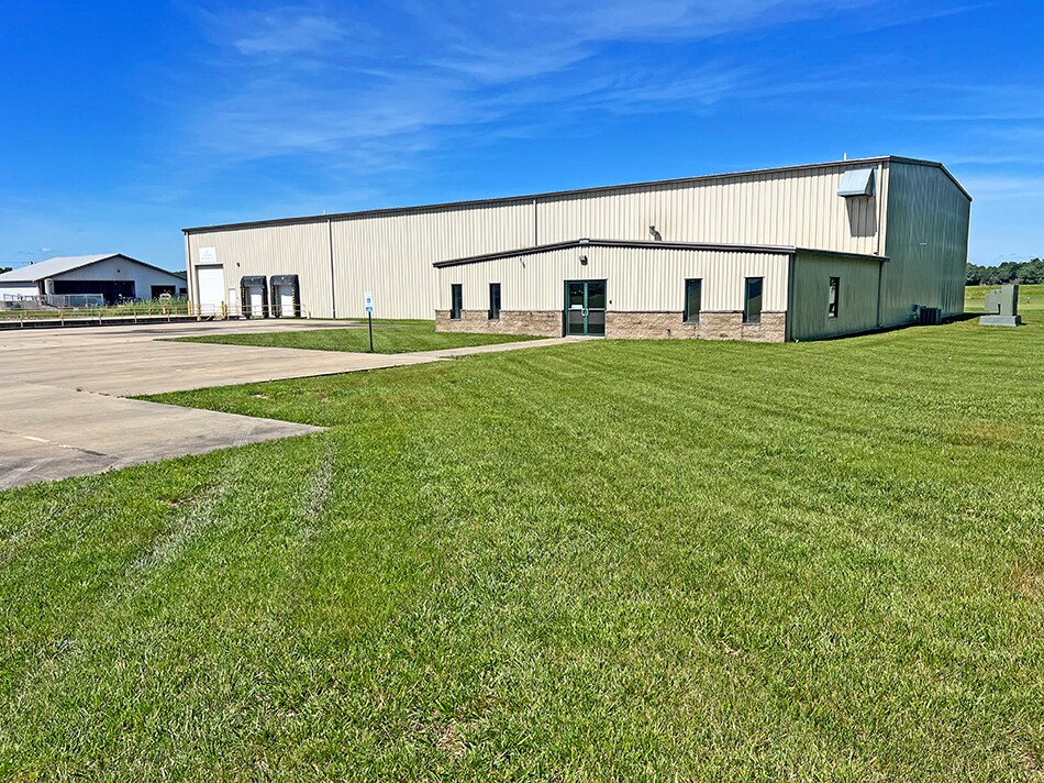 11601 Frank Bonan Industrial Park Dr, Benton, IL for sale Building Photo- Image 1 of 13
