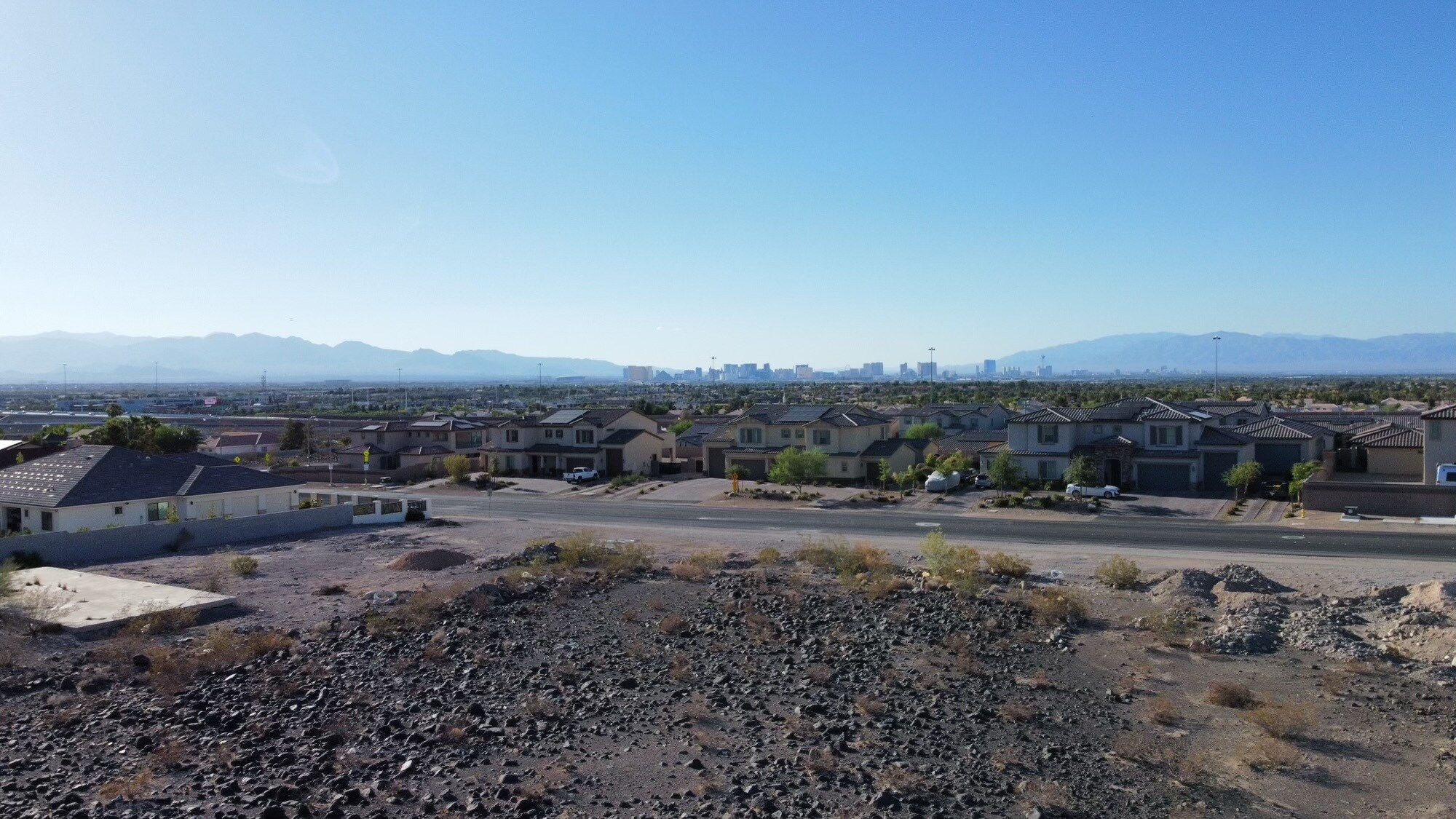 3051 Serene Ave, Henderson, NV 89074 SELLER CARRY 6 custom home