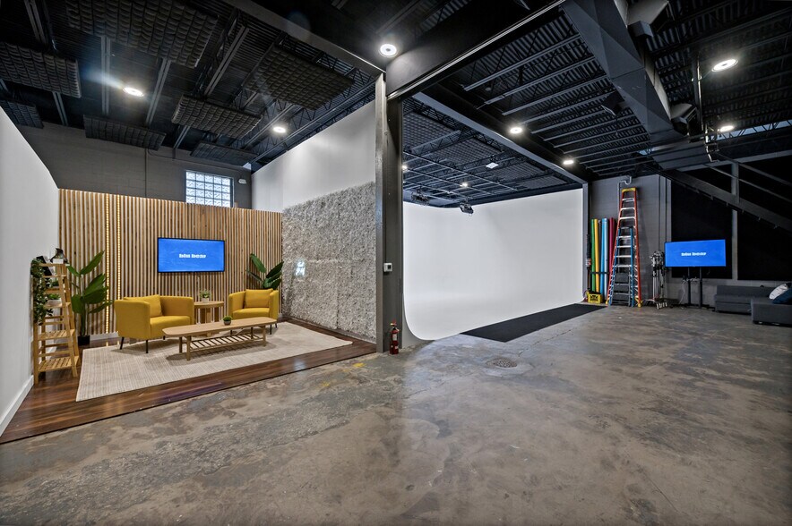 449 E Lafayette St, Norristown, PA for lease - Interior Photo - Image 3 of 5