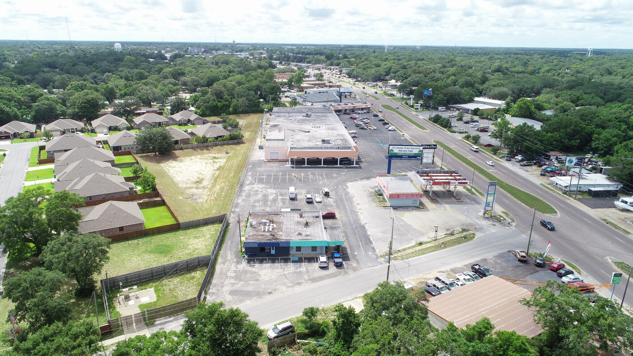 109 Racetrack Rd, Fort Walton Beach, FL 32547 Beltway Shopping Center