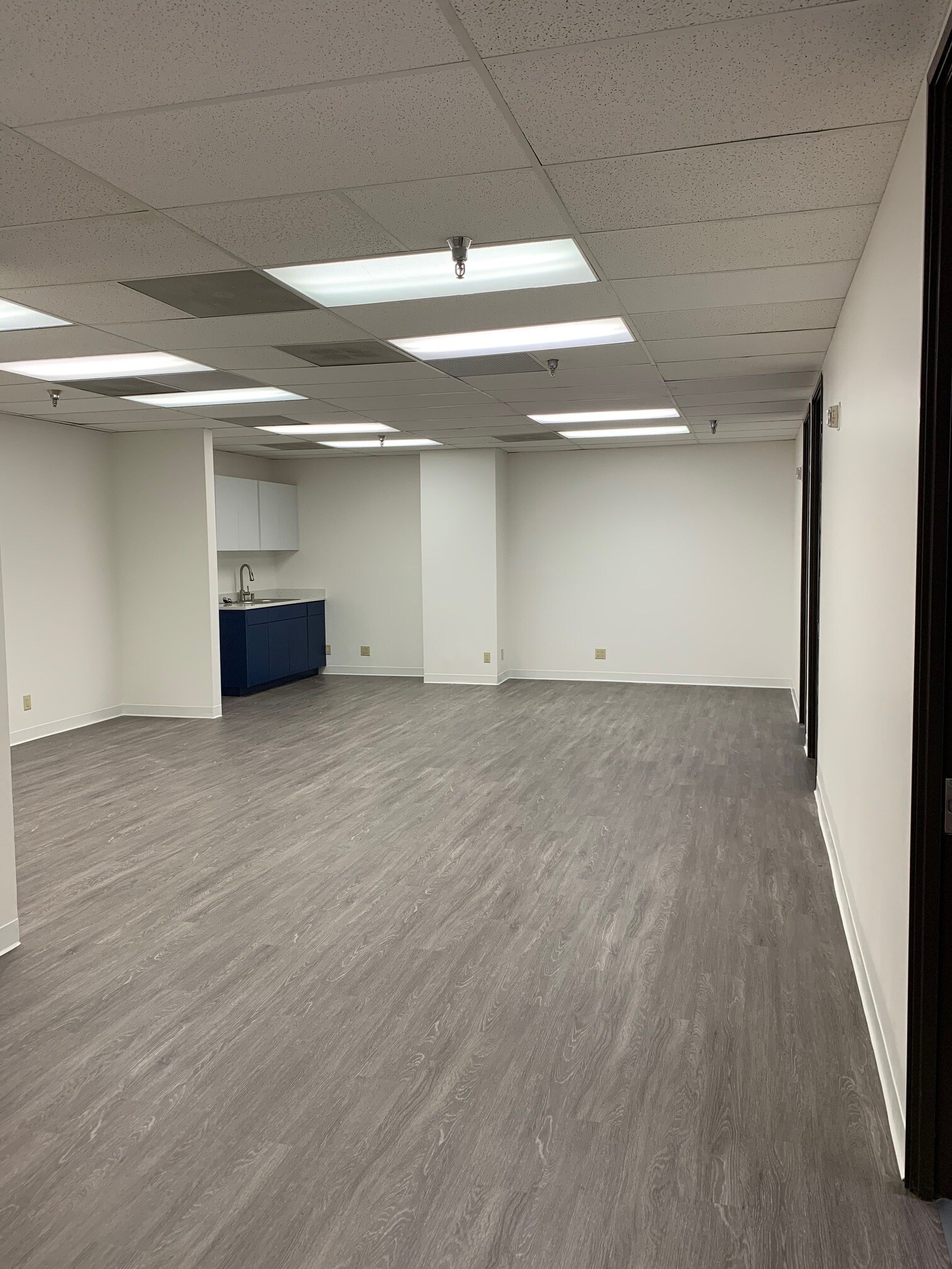 4001 Airport Fwy, Bedford, TX 76021 - DFW West | LoopNet - 4001 Airport Freeway Suite 300 Bedford Tx 76021