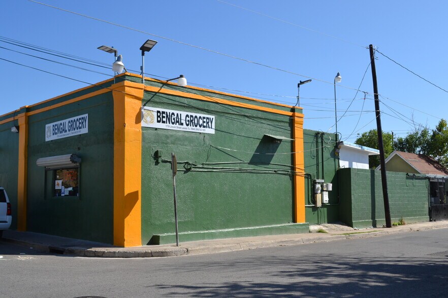 1717 Lincoln St, Laredo, TX 78040