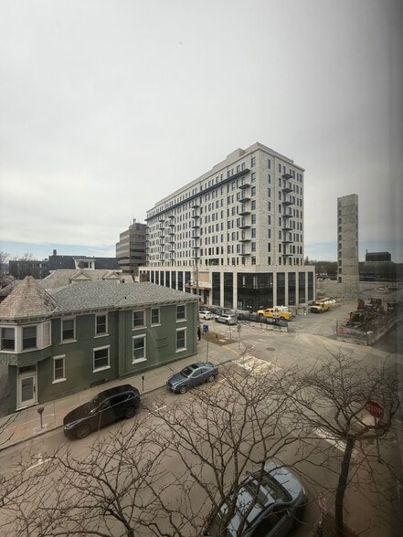 76 Saint Paul St, Burlington, VT for sale - Building Photo - Image 2 of 10