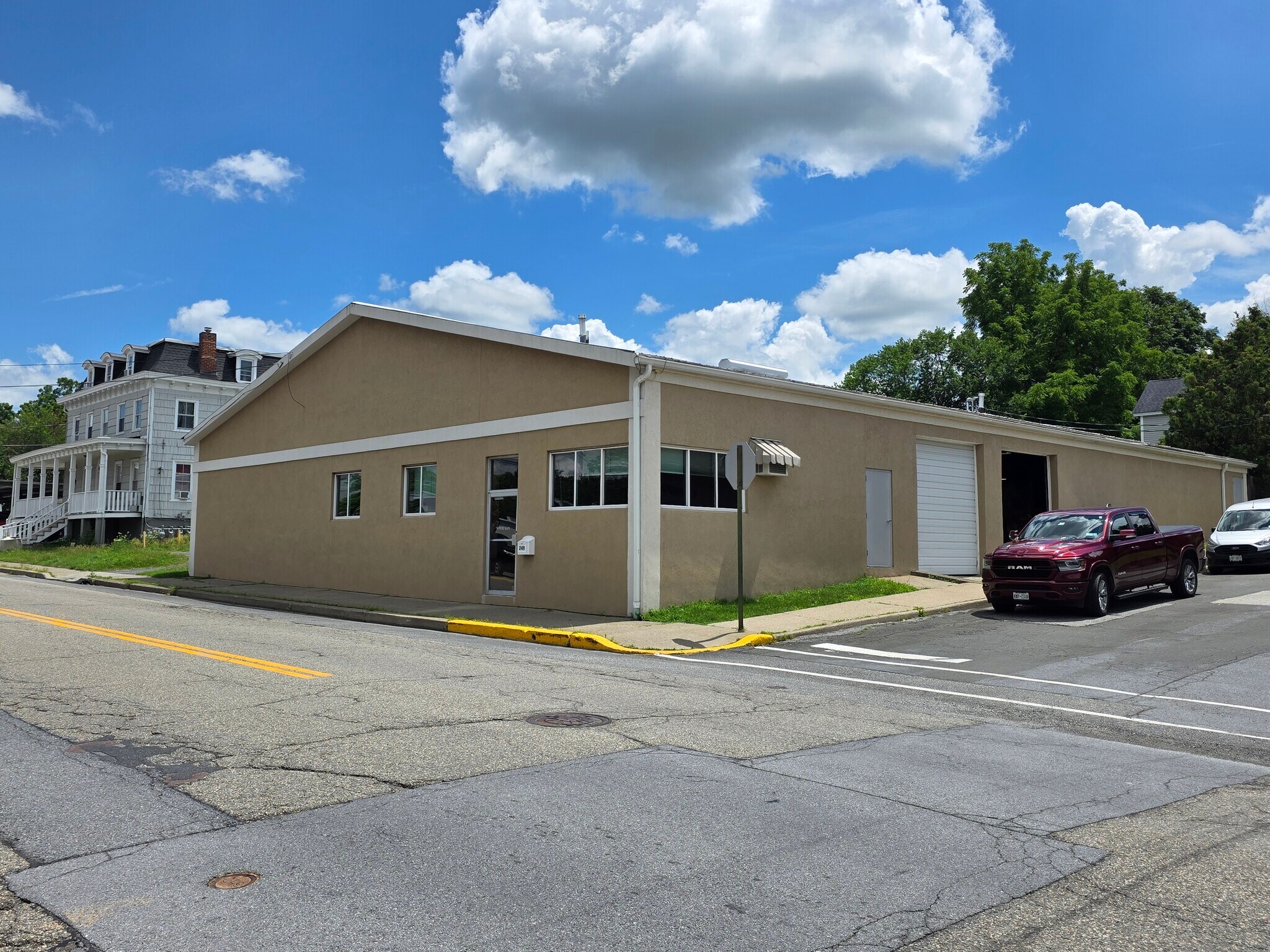 249 W Main St, Goshen, NY for sale Primary Photo- Image 1 of 1