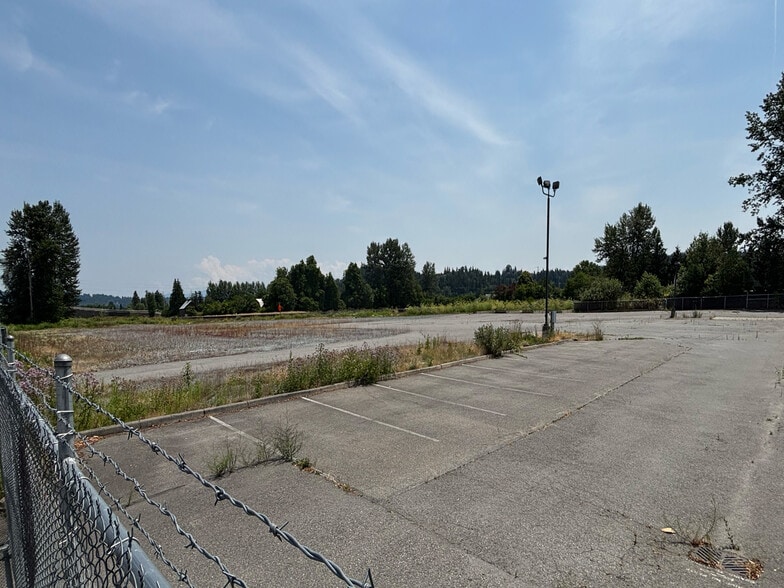 2412 Inter Ave, Puyallup, WA for lease - Building Photo - Image 2 of 3