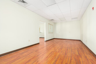 45-943 Kamehameha Hwy, Kaneohe, HI for lease Building Photo- Image 1 of 4