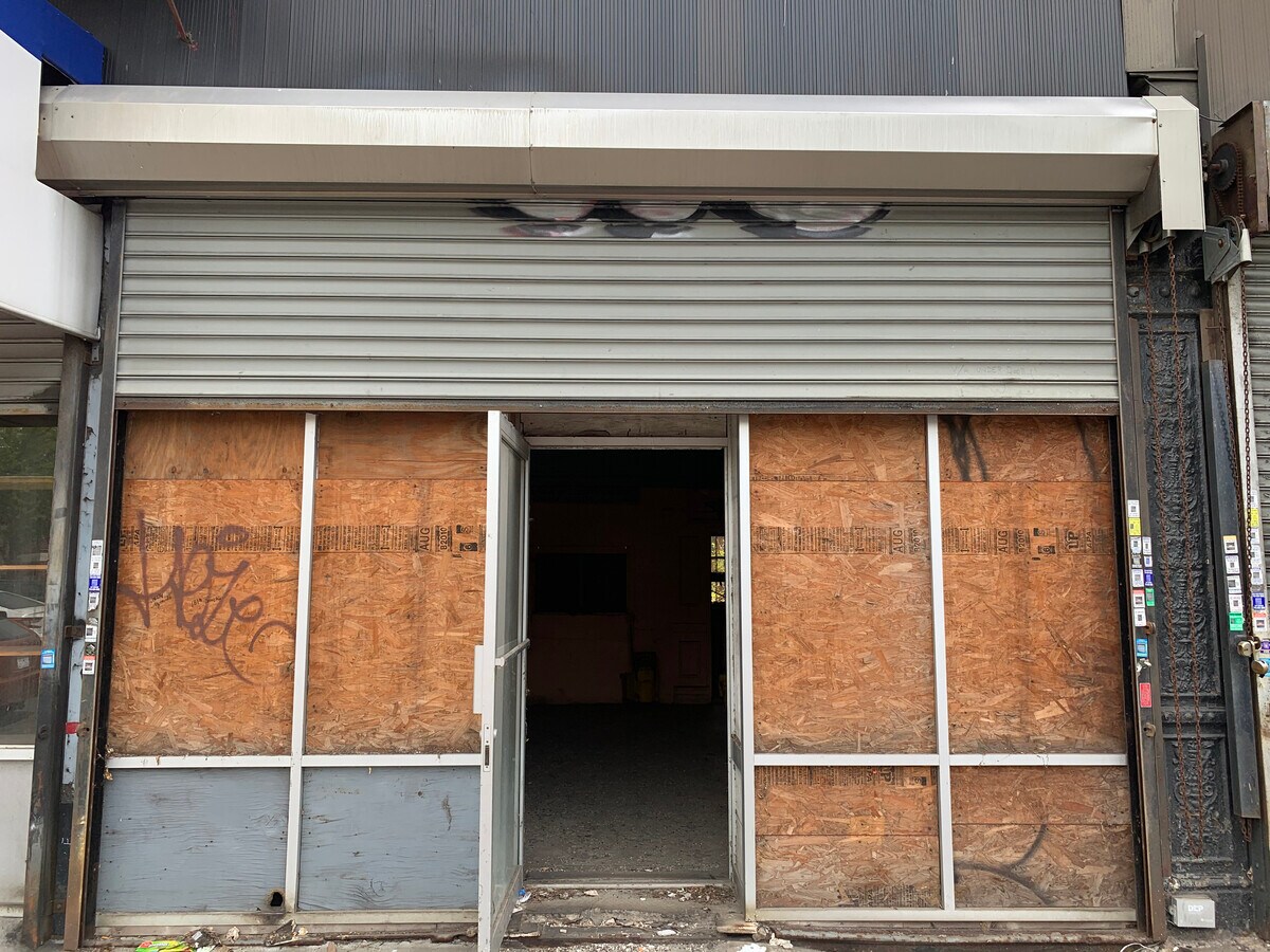 1378 Boston Rd, Bronx, NY 10456