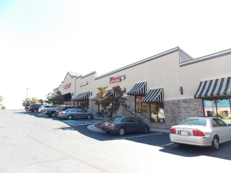 6842 Douglas Blvd, Douglasville, GA for lease - Building Photo - Image 3 of 8