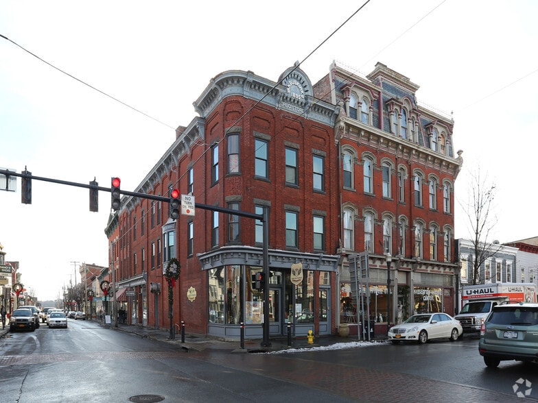 216 Main St, Saugerties, NY for lease - Building Photo - Image 2 of 4